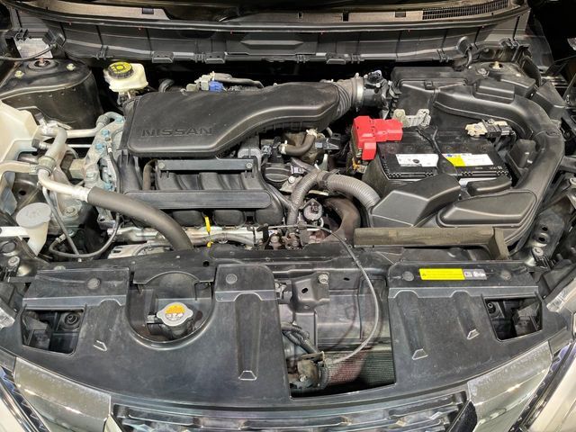 親切・丁寧な専門メカニックスタッフが応対！・車検・点検整備・事故等の修理などアフターサービスも安心。お車のカスタマイズもネクステージのサービススタッフまでご相談ください！