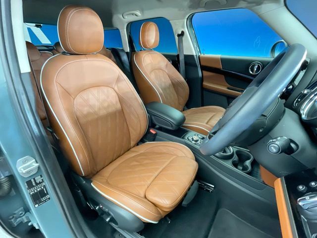 ●レザーシート：高級感漂うレザーシートは、使用感も少なく良好なコンディションを保っております！その他、気になる箇所がございましたらお気軽にお問合せ下さい！