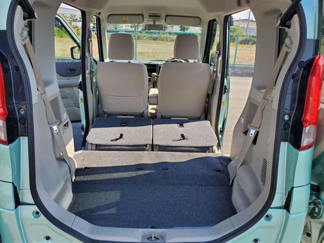 スマートキーってご存知ですか？カバンの中から鍵が見つからなくてもブレーキ踏んだままワンプッシュでエンジンかかるんです！！便利ですよ♪