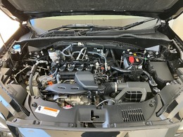 当店は仕上げ業者と提携して、車両の仕上げを行っております。磨き、ルームクリーニング、ヘッドライト磨き、を一貫して行っております。