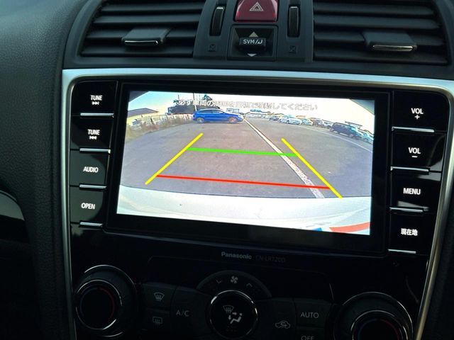 【サイド＆バックカメラ】停車・駐車時に死角になりがちな運転席から見えづらいサイドとリアの障害物を確認できます！雨天時や夜間などは特に活躍してくれるアイテムです。