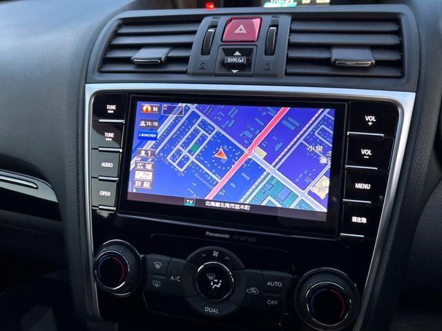【純正ナビ】人気の純正ナビを装備。オーディオ機能も充実しており、Bluetooth接続すればお持ちのスマホやMP3プレイヤーの音楽を再生可能！毎日の運転がさらに楽しくなります！！