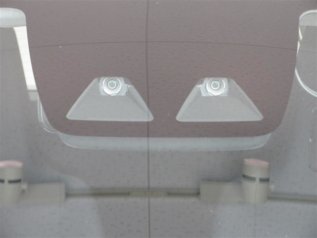 衝突被害軽減ブレーキを搭載したサポカーです。トヨタ専用診断機器で、安全運転支援装置のシステムを綿密に点検してあります。
