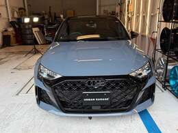 国産車から輸入車まで多種多様なお車を取り揃えております！