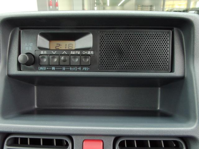 社内のオアシス的存在であるFM/AMラジオを装備☆