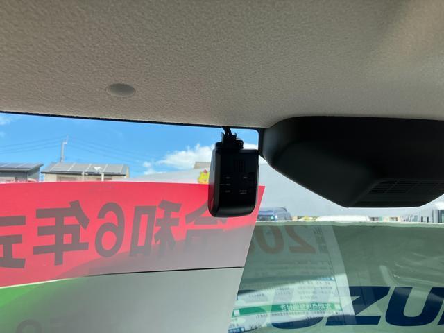 万が一の際の動画や静止画記録に役立つフロントドライブレコーダーを装備！