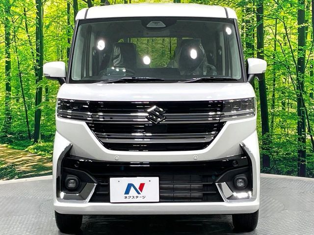 弊社では、全車『修復歴なし』のお車のみ取り扱っております。専任バイヤーによる厳選した仕入れの後、入庫後の車両チェックを行い、ネクステージが認定した高品質な中古車をご提供しております。