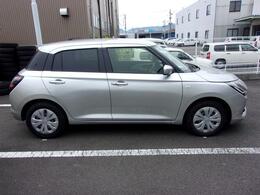 大きなスズキの看板が目印！！