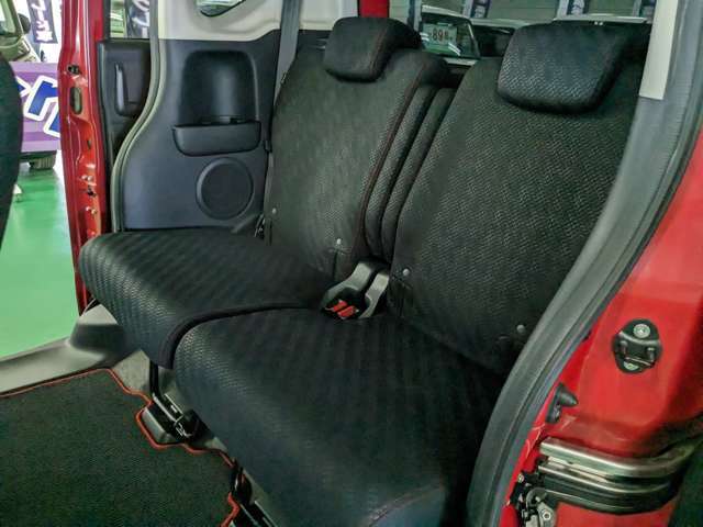 軽自動車はランニングコスト（維持費）が安く大変乗りやすくなっております。