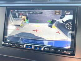 【バックカメラ】駐車時に後方がリアルタイム映像で確認できます。大型商業施設や立体駐車場での駐車時や、夜間のバック時に大活躍！運転スキルに関わらず、今や必須となった装備のひとつです！