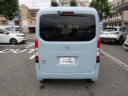 外装は、専任のスタッフが真心込めて丁寧にワックス磨きをしておりますので、ピカピカに仕上がっております。中古車でもこのキレイな状態は必見です！