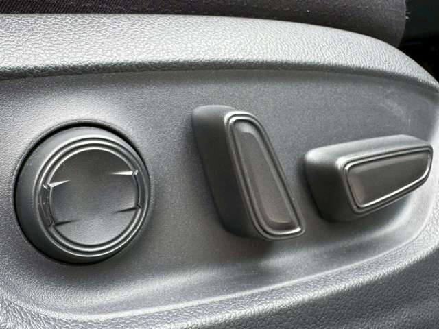 運転席パワーシート