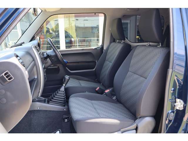 ◆当店は【追加装備充実】・【オプション多数】の「お買い得」車を多数展示しております。早い者勝ち！お早めのご検討をオススメ致します。