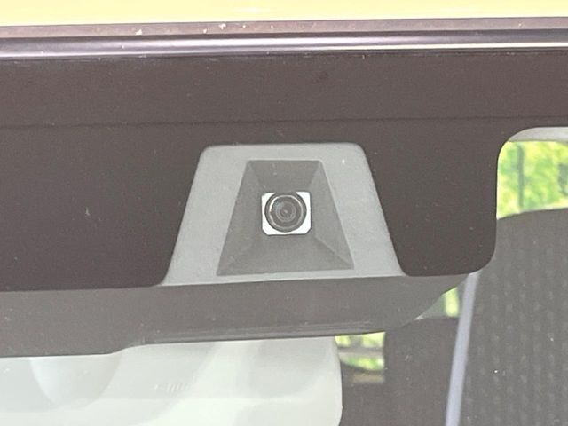 【スズキ　セーフティサポート】走行中に前方の車両等を認識し、衝突しそうな時は警報とブレーキで衝突回避と被害軽減をアシスト。より安全にドライブをお楽しみいただけます。