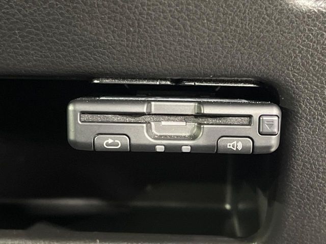 【ETC】高速道路の料金所をストレスなく通過！話題のスポットやサービスエリアに多い「スマートIC」利用時は必須のアイテムです。当店でセットアップを実施、ご納車当日からすぐにご利用いただけます！