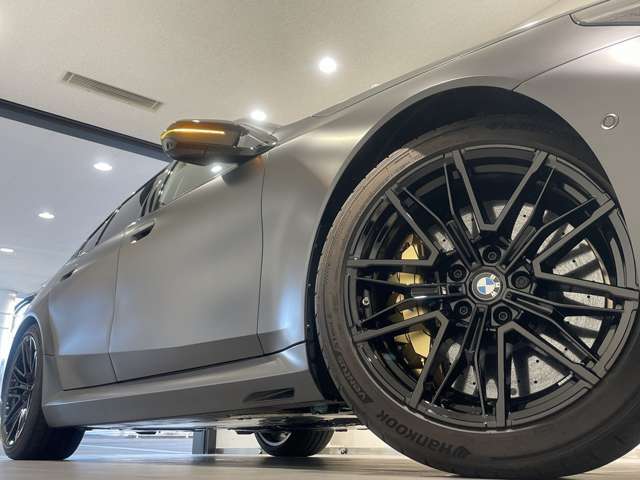 株式会社モトーレン東名横浜　BMW Premium Selection】　屋内展示場、キッズルームも完備しております！！是非、ご家族でお気軽にお越し下さいませ。