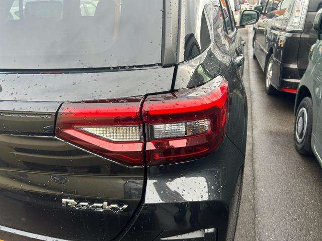 アフターサービスもお任せ下さい！！ 自社整備工場を完備しております！！ 国土交通省指定整備工場なので車検も最短45分で終わります♪