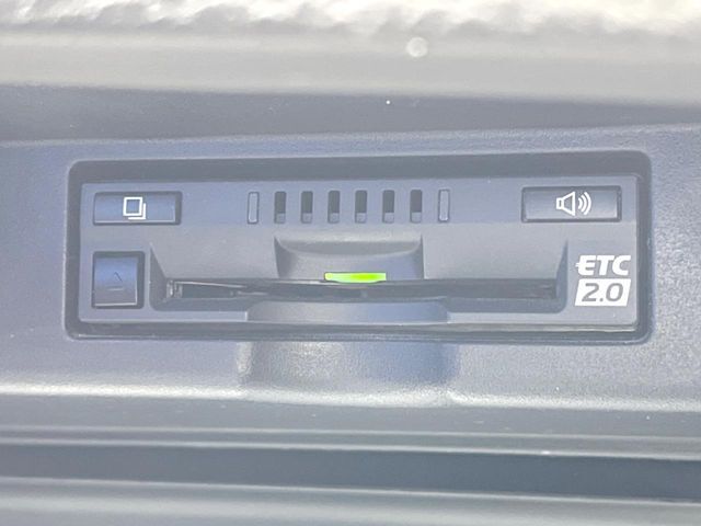 【ETC】高速道路の料金所をストレスなく通過！話題のスポットやサービスエリアに多い「スマートIC」利用時は必須のアイテムです。当店でセットアップを実施、ご納車当日からすぐにご利用いただけます！