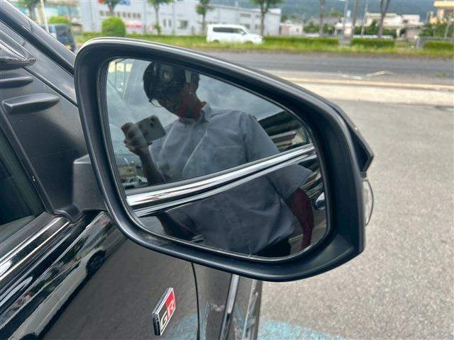 各種カスタムも承っております。エアロ、社外アルミホイール、シートカバー、車高調、ダウンサス等カスタムのことも新車王国にお任せ下さい。
