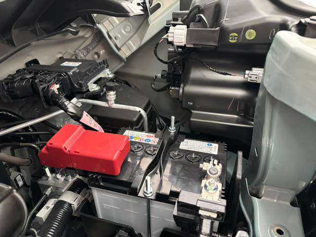 エンジンの起動はボタン一つで可能。カギをわざわざ出す必要もなく、カバンやポケットに入れっぱなしで大丈夫です。