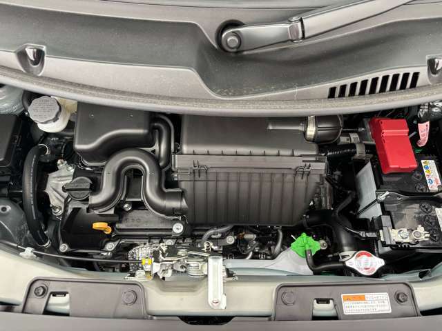 車線はみだし抑制機能や、衝突防止ブレーキ等のオンオフをボタン一つでおこなえます。