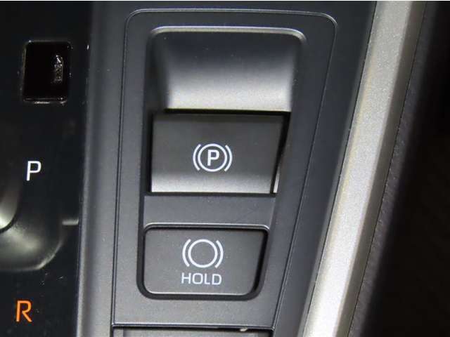 電動パーキングブレーキを装備しております。
