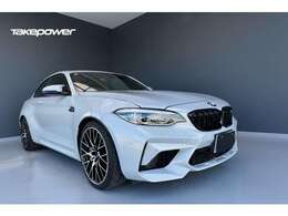 外板色はホッケンハイムシルバーメタリック