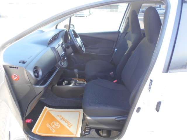 安心してお乗り頂けるように、長期保証を取り扱っております。様々な保証プランも是非ご検討ください。全国のトヨタテクノショップで保証修理が受けられる、オールトヨタのU-Carネットワーク保証です！