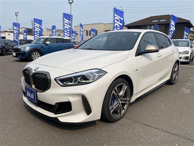 内装クリーニングも施しております。内装の綺麗なお車は気持ちが良くオススメさせていただく1つのポイントになっております。