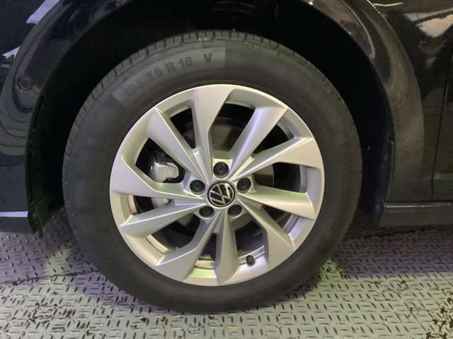 この度は数ある中から弊社認定中古車をご覧いただき誠にありがとうございます。【お車のお問い合わせはTEL:075-463-4181まで】