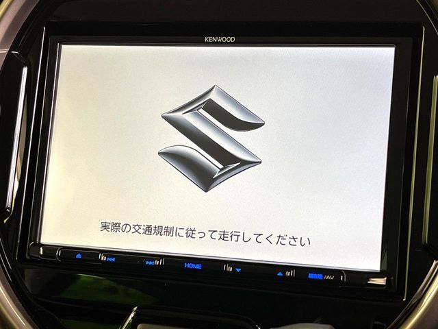 【純正8インチナビ】人気の純正ナビを装備。オーディオ機能も充実しており、Bluetooth接続すればお持ちのスマホやMP3プレイヤーの音楽を再生可能！毎日の運転がさらに楽しくなります！！
