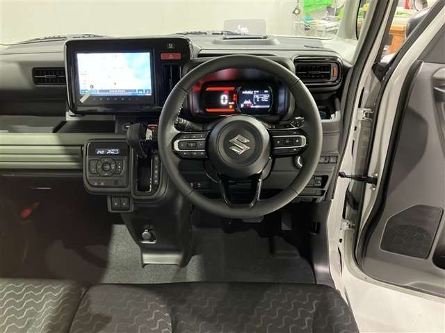 ドライバーをサポートする最新の安全技術も充実しています、ぜひ一度ご覧ください。