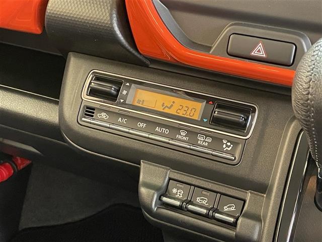 【オートエアコン】車内温度を感知して自動で温度調整をしてくれるのでいつでも快適な車内空間を創り上げます！