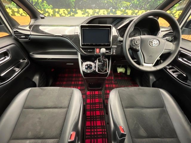 グループ総在庫数約30，000台！！全国の系列店からメーカー・車種問わずご紹介出来るので、あなたにピッタリのお車が見つかるはずです♪まずはお問い合わせ下さい☆