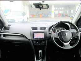 フロントガラスも大きく視界も見やすくなっております！！