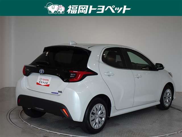 色は人気のプラチナホワイトパールマイカです。