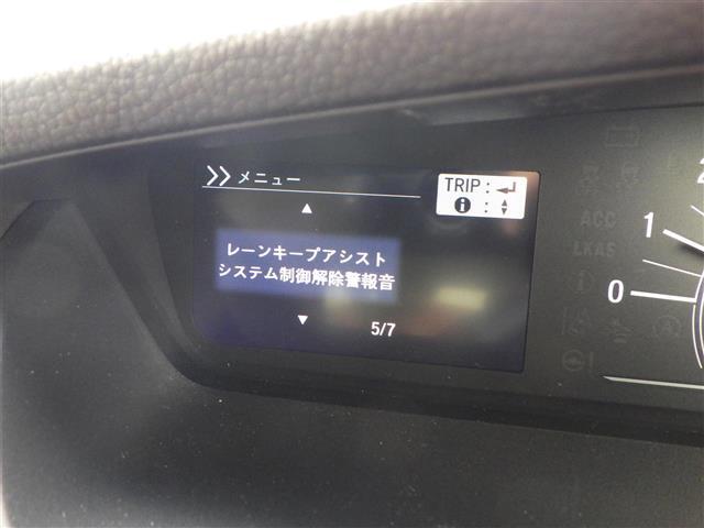 【スピードメーター】メーターがシンプルで見やすく運転しやすいですね！