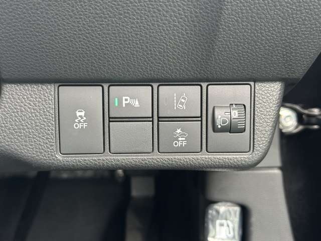 ★納車前に、専属のクリーニングスタッフが、ピッカピカにクリーニングして納車いたします！もちろん、ピッカピカの状態でお渡しするクリーニング費用も支払総額に含まれています！