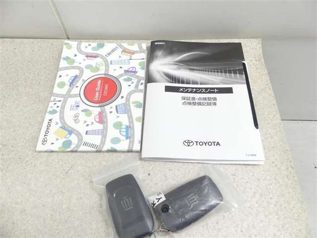 メンテナンスノート付きです。過去の整備記録を確認したり、お車の状況にあった整備をすることに役立ちます。