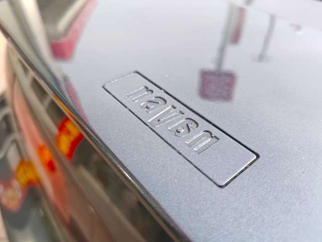 ナバーンっていうのは日産のブランドです。話し出すとややこしくなるのでやめておきます。
