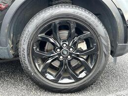 ヘッドライト・ホイール・フロントガラスなど色々な部分コーティングをご用意しております！※有償となります、詳しくはスタッフまでお申し付けください。