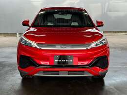 独創的なLEDライトシステムが放つ存在感。BYD ATTO 3、未来を予感させるフェイスデザイン