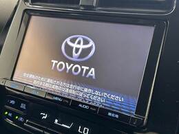 純正9インチナビ。フルセグ、ブルートゥースお楽しみいただけます。