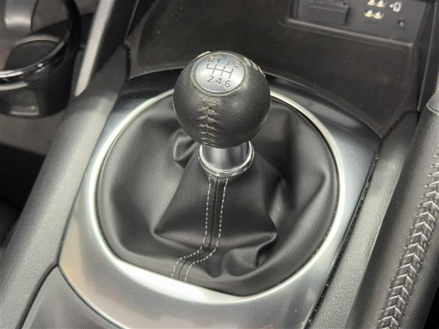 【6速マニュアル】走りの6速！今や数を減らしたマニュアル車です。よりリアルなクルマの“操作”、気持ち良く吹け上がるエンジンサウンド、あなたも体験してみませんか？