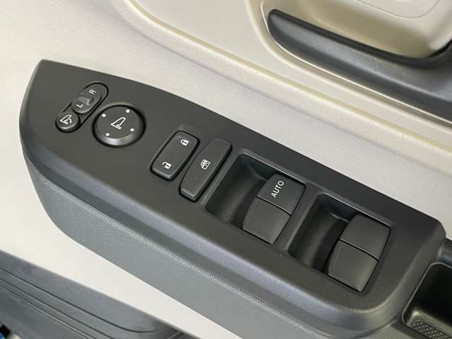もし電動格納ミラー機能がなくても後付けできるものもあります！気になる方は是非一度ご相談を！！