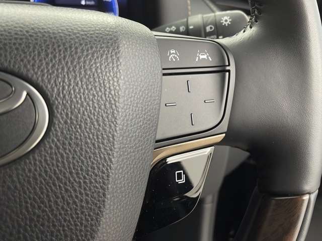 【運転席操作部】快適なドライブを楽しむための機能が装備されています！運転席から触れるので、使いやすいです！除菌プランいれていただくと、さらに清潔で安心していただけます！