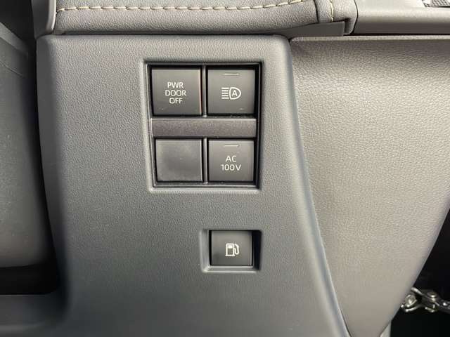 【運転席操作部】快適なドライブを楽しむための機能が装備されています！運転席から触れるので、使いやすいです！除菌プランいれていただくと、さらに清潔で安心していただけます！