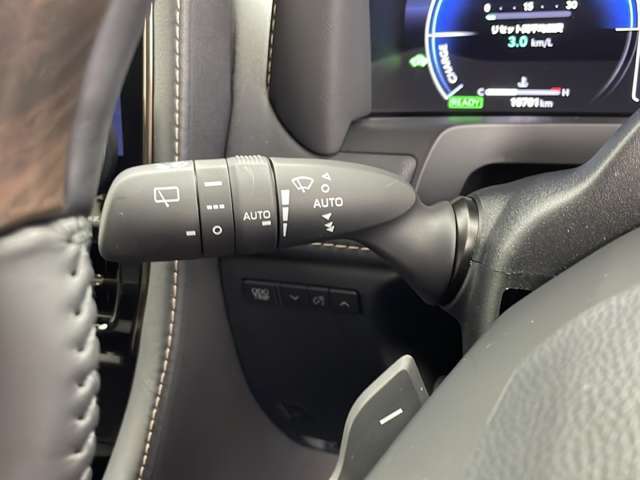 【運転席操作部】快適なドライブを楽しむための機能が装備されています！運転席から触れるので、使いやすいです！除菌プランいれていただくと、さらに清潔で安心していただけます！