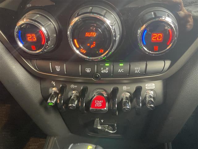 【お問い合わせください】写真の内容に関してやおクルマ購入までの流れなどご不明点、ご質問等がございましたらお気軽にガリバー店舗までお問い合わせください。