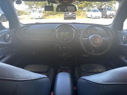 前オーナー様が大切に乗られていたので、車内とても綺麗です♪